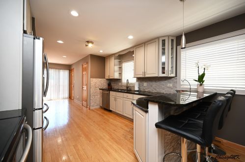 3807 Odell Ave, Chicago IL 60634-3404 exterior