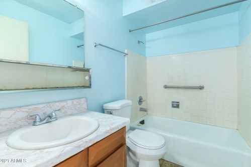 3701 Alice Ave, Phoenix AZ 85051-4076 exterior