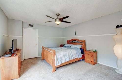 311 Live Oak Ln, Boynton Beach FL 33436-7107 exterior