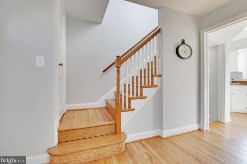 10406 Hemley Ln, Silver Spring MD 20902-3819 exterior