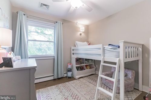 7 Devon Ln, Media PA 19063-4408 exterior