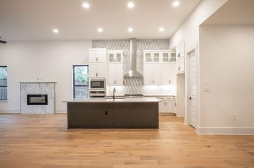 2507 Euclid Ave, Austin TX 78704-5418 exterior