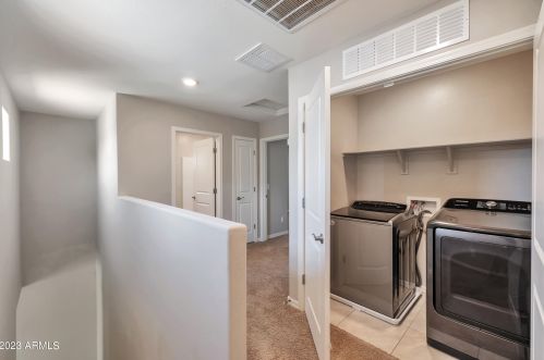 3907 79th Dr, Phoenix AZ  85043 exterior