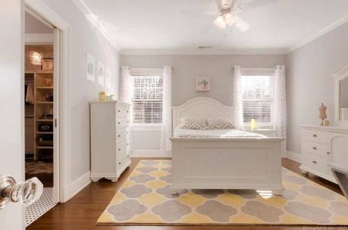 215 Belden Hl Rd, Wilton CT 06897-2916 exterior