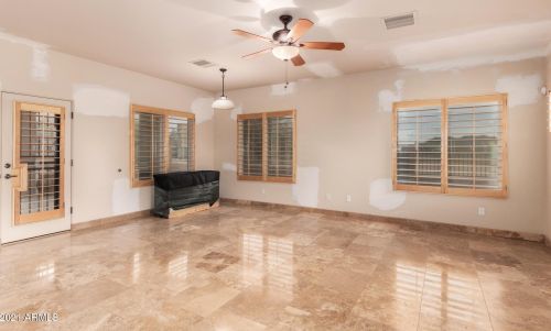 37405 16 St, Phoenix AZ 85086-6479 exterior