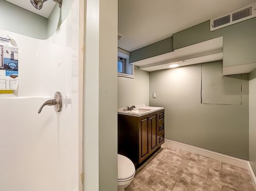 74 Forest Glen Rd, Springfield MA  01106-1115 exterior