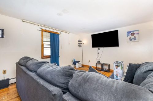 338 Cherry St, New Britain CT 06051-3507 exterior