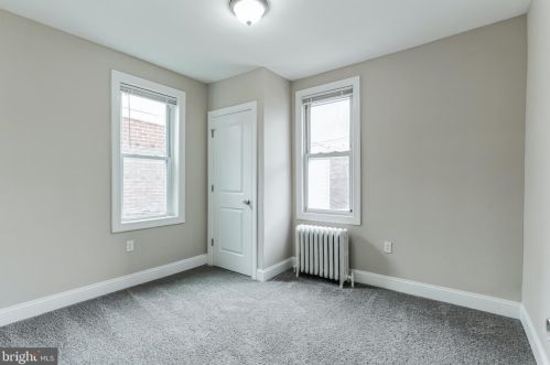 5912 Leithgow St, Philadelphia PA 19123-1420 exterior