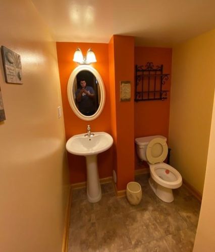 6129 Mcvicker Ave, Chicago IL 60638-4325 exterior