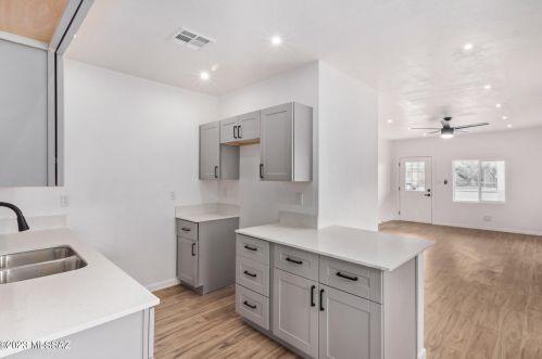 29 Melrose Ave, Tucson AZ  85745-2956 exterior