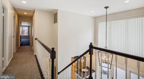 1006 Farm Haven Dr, Rockville MD 20852-4244 exterior