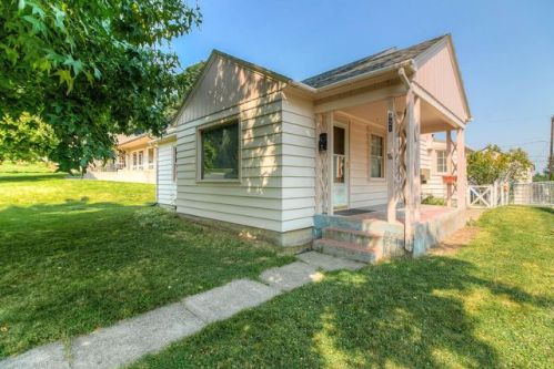 921 20th Ave, Yakima, WA 98902-4230