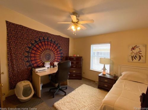 45778 Bonaventure Dr, Macomb Township MI 48044-6021 exterior