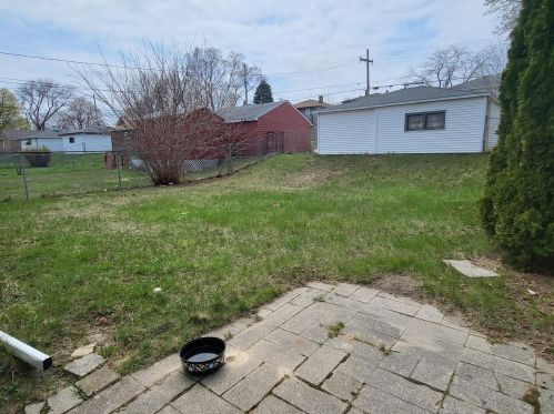 5877 67, Milwaukee WI 53218-1956 exterior