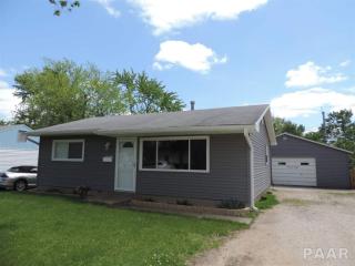 1420 Camden St, Pekin, IL 61554-2216