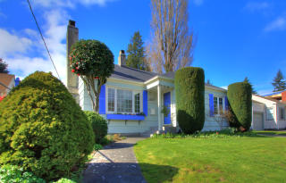 2807 35 Ave, Seattle WA  98115-3609 exterior