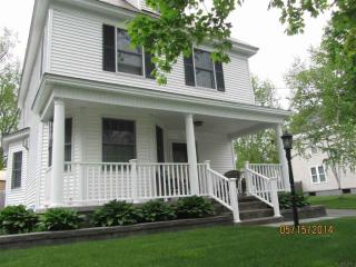 2613 Campbell Ave, Schenectady, NY 12306-2401