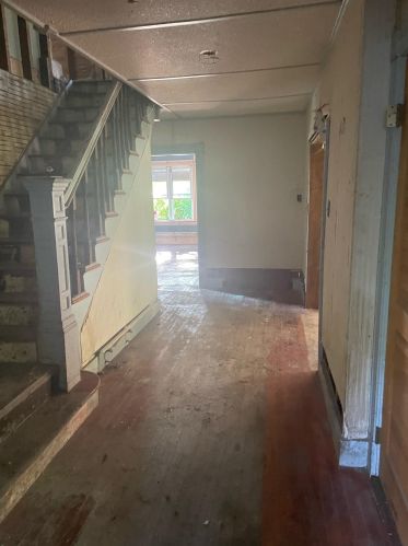 20 High St, Concord, NH 03303-2318