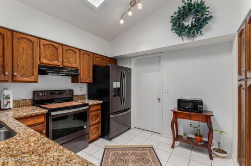 4109 Alta Mesa Ave, Phoenix AZ 85044-1411 exterior