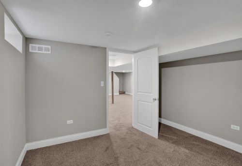 9722 Calumet Ave, Chicago IL  60628-1430 exterior