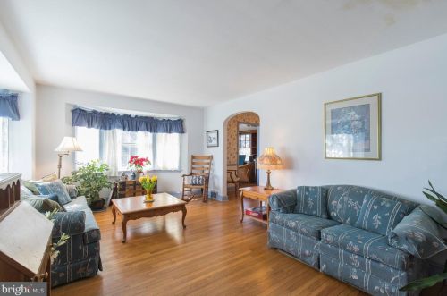 10 Meetinghouse Ln, Media PA 19064-1206 exterior