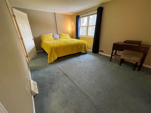 64 Frd Lndg Dr, Dover NH 03820-4552 exterior