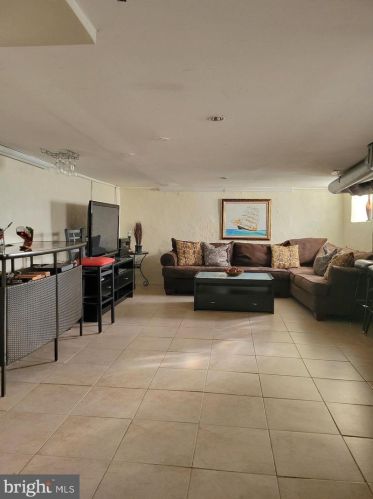 531 Benner St, Philadelphia PA 19149-3214 exterior