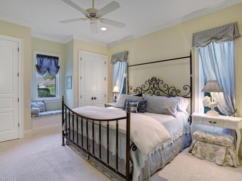 15294 Burnaby Dr, Naples FL 34110-7930 exterior