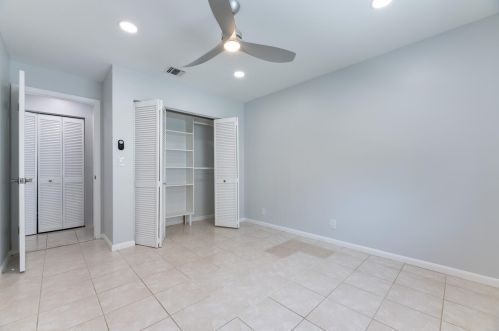 441 53rd St, Boca Raton FL  33487-3750 exterior