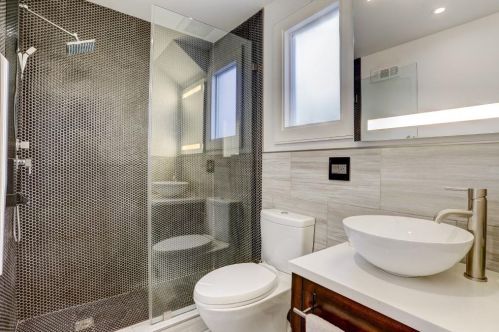 811 Charles Allen Dr, Atlanta GA  30308-1706 exterior