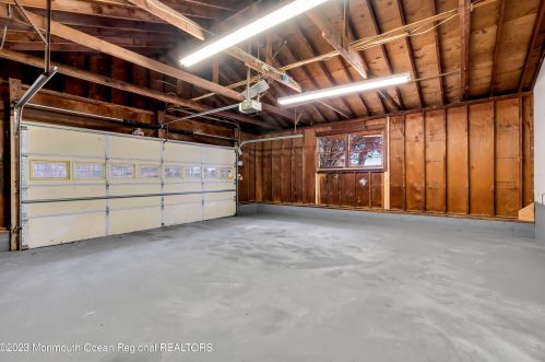 176 Bartley Rd, Jackson Twp NJ  08527-1240 exterior