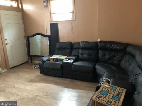 3524 Emerald St, Philadelphia PA 19134-2019 exterior