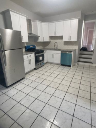 4644 Gladys Ave, Chicago IL 60644-4914 exterior