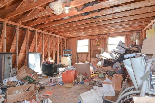 210 Greenhouse Rd, Coventry RI 02827-2101 exterior