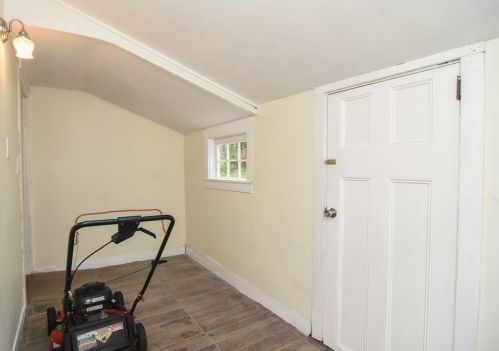 39 Clifford St, Boston MA exterior