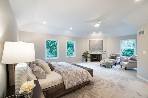 254 3rd St, Elmhurst IL  60126-2460 exterior