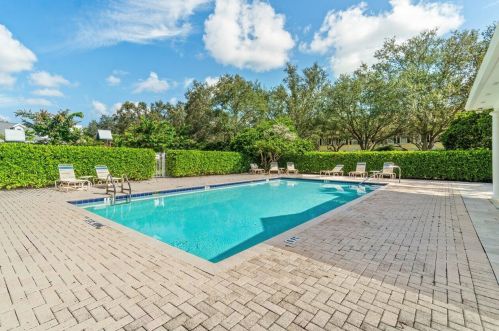 120 Barbados Dr, Jupiter FL 33458-2913 exterior