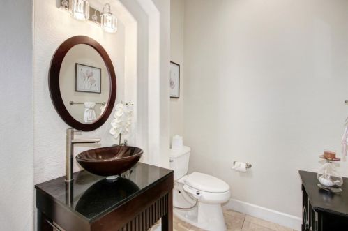 1086 Souza Dr, Folsom CA 95762-7556 exterior