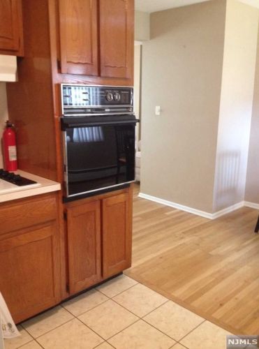 6 Rustic Cir, Montvale NJ 07645-1608 exterior