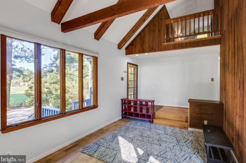 29 Dogwood Ln, Chester PA 19014-1210 exterior