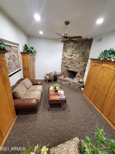 2233 Behrend Dr, Phoenix AZ 85024-1826 exterior