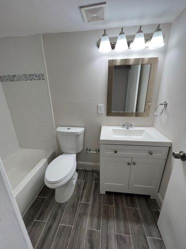 4850 5th Ave, Boca Raton, FL 33431-4606