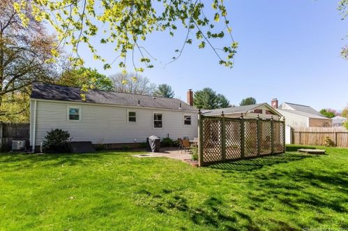 13 Alaimo Dr, Enfield CT 06082-5013 exterior