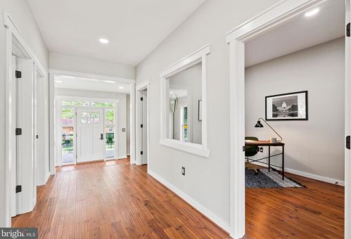 2216 30th St, Washington DC  20020-3369 exterior