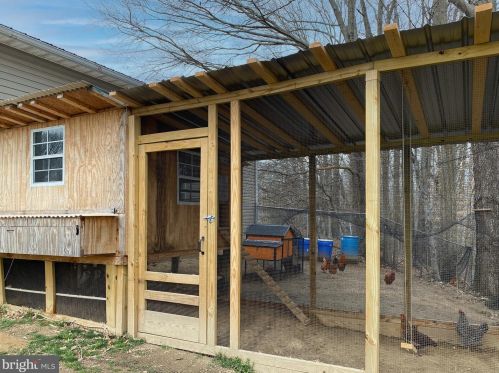 3010 New Enterprise Ct, Huntingtown MD 20639-9136 exterior