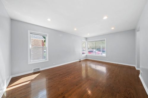 6538 Foster Ave, Chicago IL  60656-2245 exterior