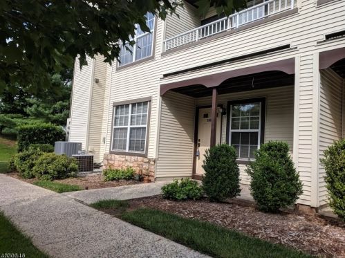 3003 Vroom Dr, Bridgewater NJ  08807-7037 exterior