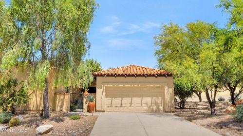 831 Camino Corrida, Tucson, AZ 85704-7651