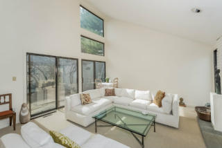 133 Harvest Cmns, Westport CT  06880-3952 exterior