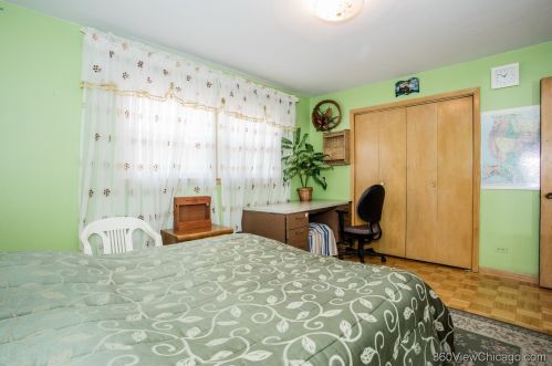 5515 Kildare Ave, Chicago IL 60629-5733 exterior